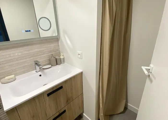 Duplex Chateau De - 30 Min De Paris Apartamento Versalles